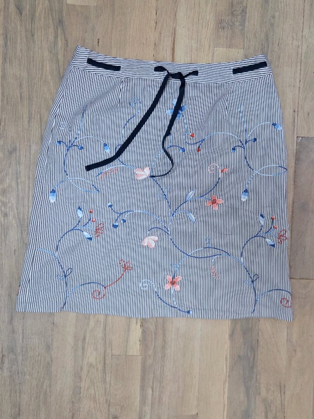 Talbots Blue White Striped Embroidered Floral A-Line Skirt Stretch Size 10